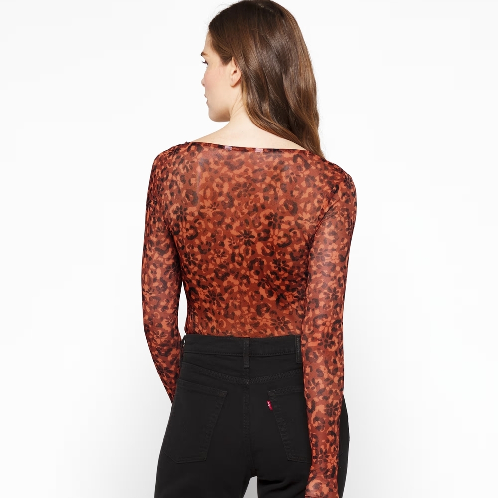 Steve Madden Print Square Neck Top - Picture 5 of 7